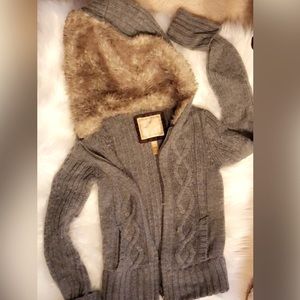 Grey American eagle sweater